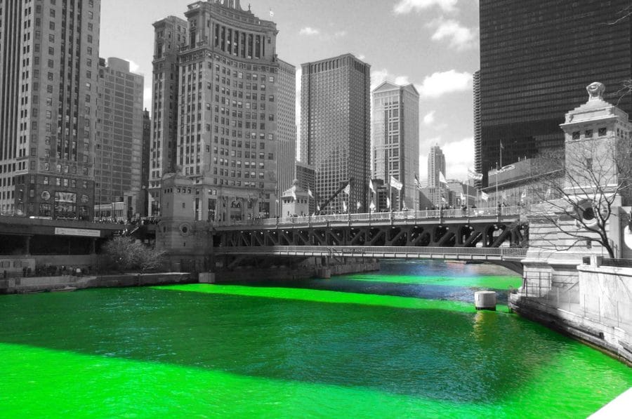 Chicago River turns green for Paddy's Day