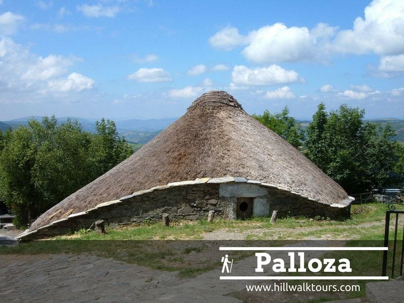 Palloza in Ocebreiro on the Camino