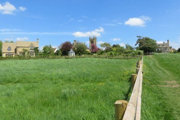 Broadway_Cotswold_Way_Hillwalk_Tours