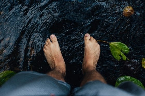 Feet cooling in water