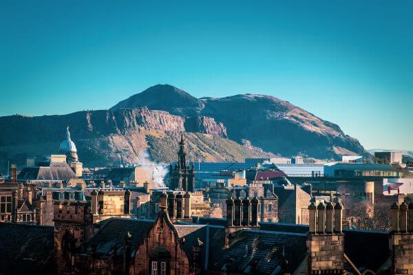 top 15 bezienswaardigheden Schotland in 2019 binnenstad van Edinburgh