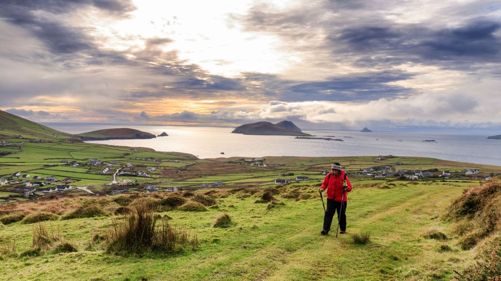 The Ultimate Guide To Hiking The Dingle Way - Hillwalk Tours