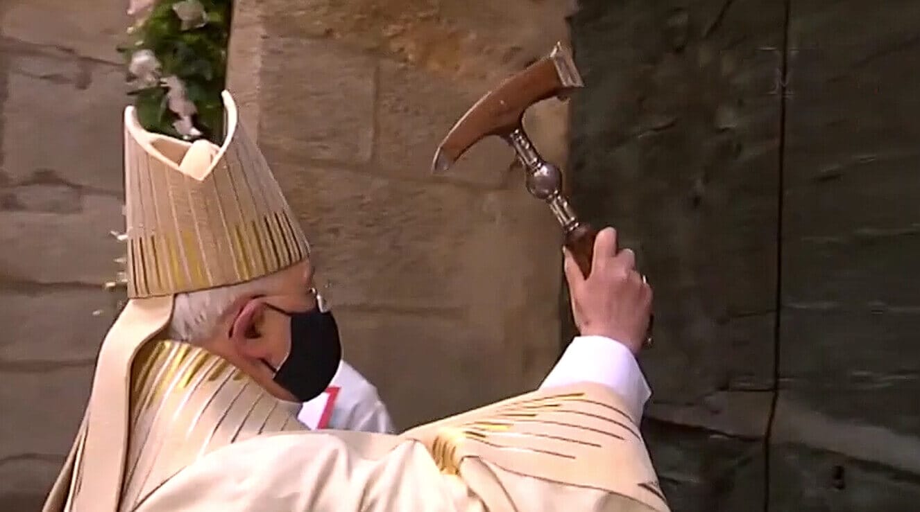 camino holy year hammer